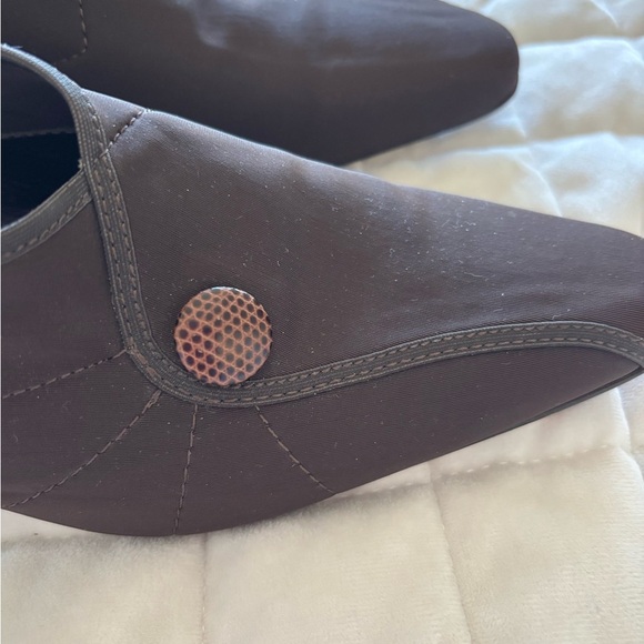 Italian Prevata Brown Ankle Booties with Sleek Design - Picture 6 of 8